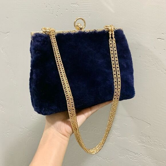 Handmade Genuine Shearling, Chic Design Kisslock Wristlet Ring Bag/Crossbody - Picture 5 of 17